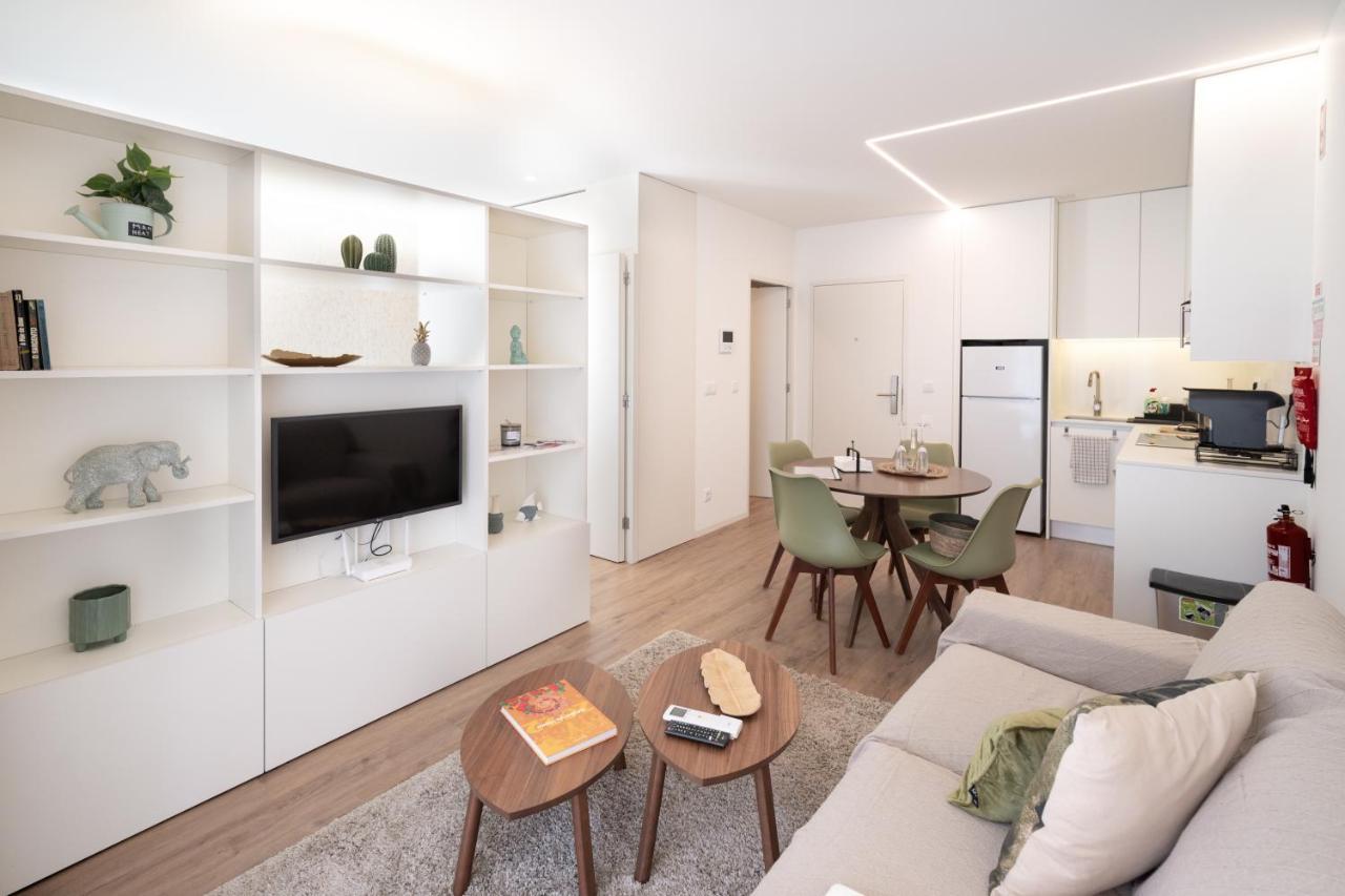 Mam Heat Apartments - Viana City Centre เวียนา โด กัสเตโล ภายนอก รูปภาพ