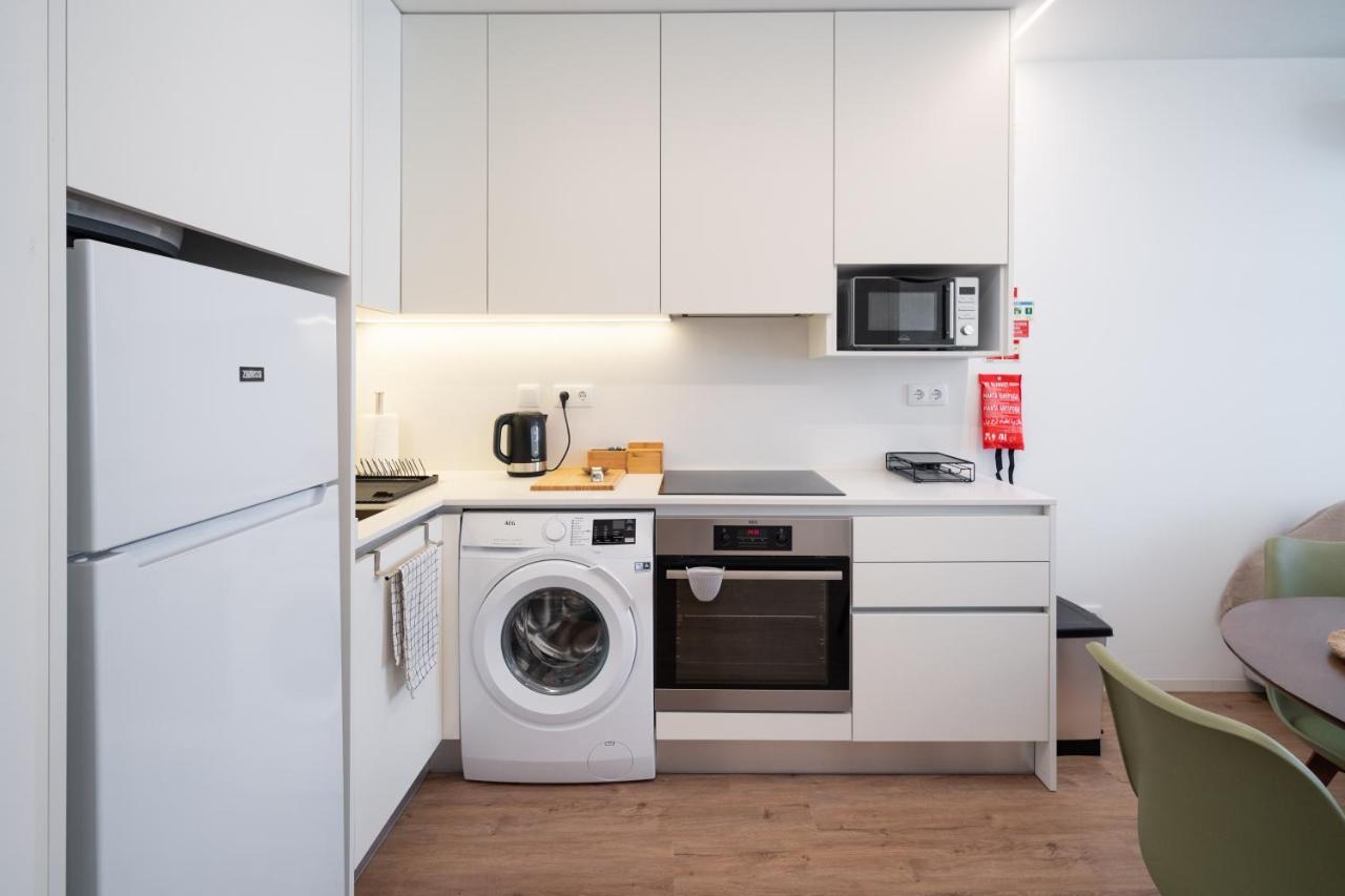 Mam Heat Apartments - Viana City Centre เวียนา โด กัสเตโล ภายนอก รูปภาพ