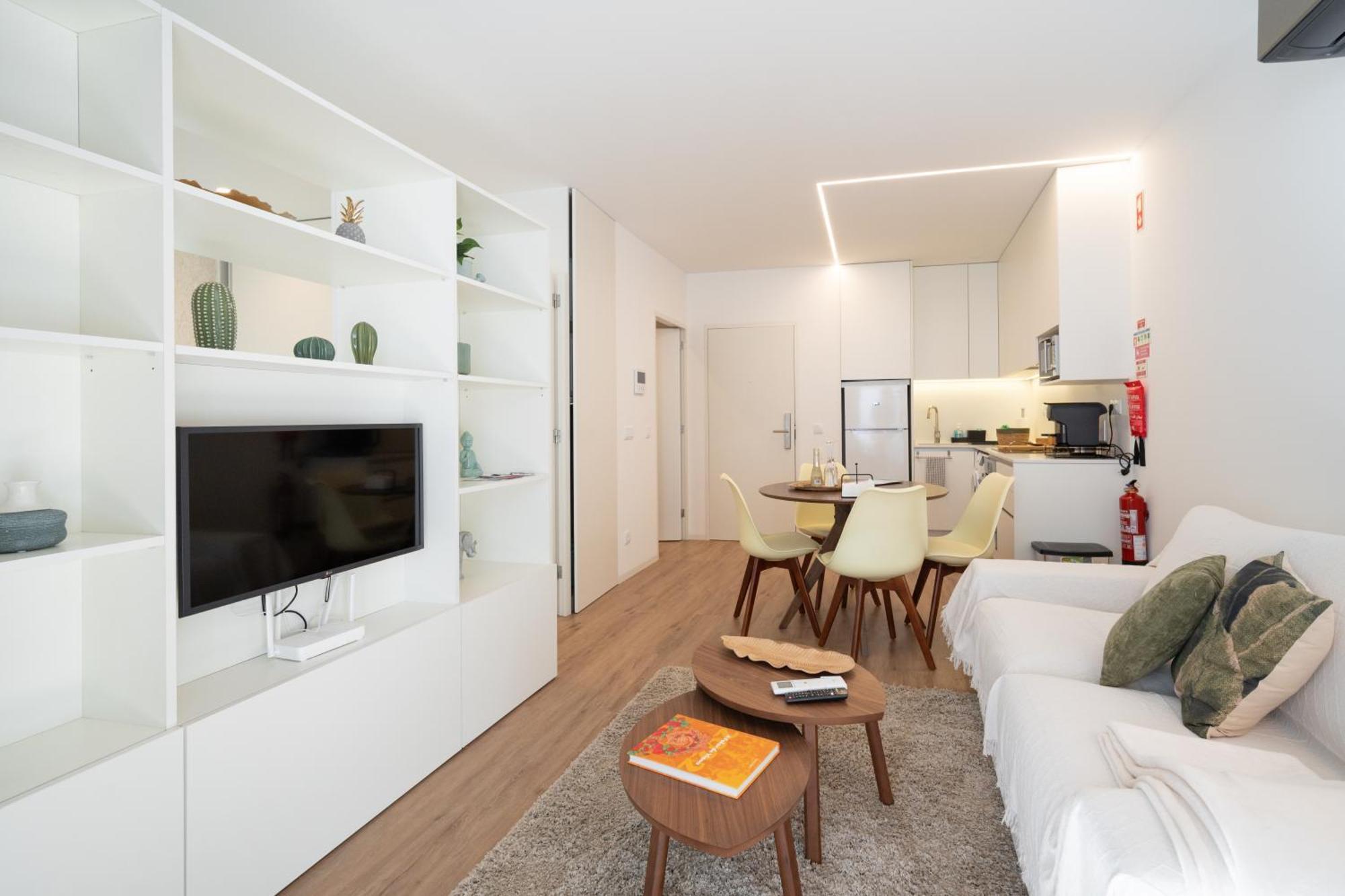 Mam Heat Apartments - Viana City Centre เวียนา โด กัสเตโล ภายนอก รูปภาพ